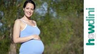 What do stretch marks look like and how can they be prevented and treated?