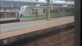 432次樹林發車開往台東的TEMU1015+TEMU1016猴子太魯閣自強號,175次花蓮發車經由山線開往潮州的PPE1012單電豬PP電頭+十二節PP車廂+PPE1023單電豬PP電頭PP自強號