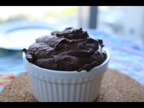 gluten-free-chocolate-lava-cake-|-calvin-serrao