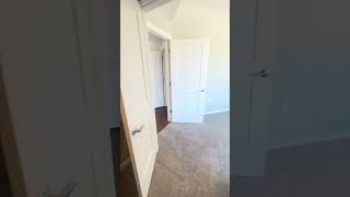 Island Floorplan (1-Bedroom)