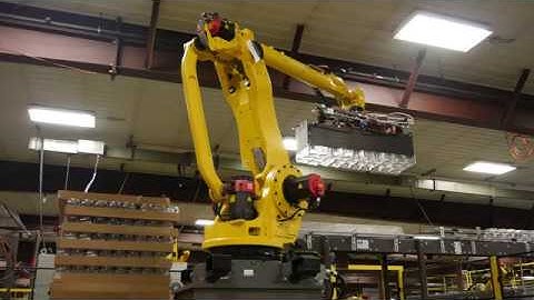 Robotic Depalletizer with FANUC M-410iB/140H Robot - Brenton