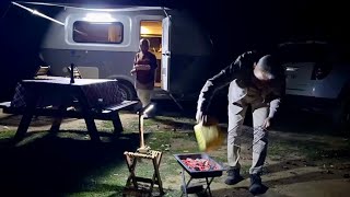 THE WINDOWS OF THE CAR ARE FROZED/ Cold Night Warm Caravan -YouTube