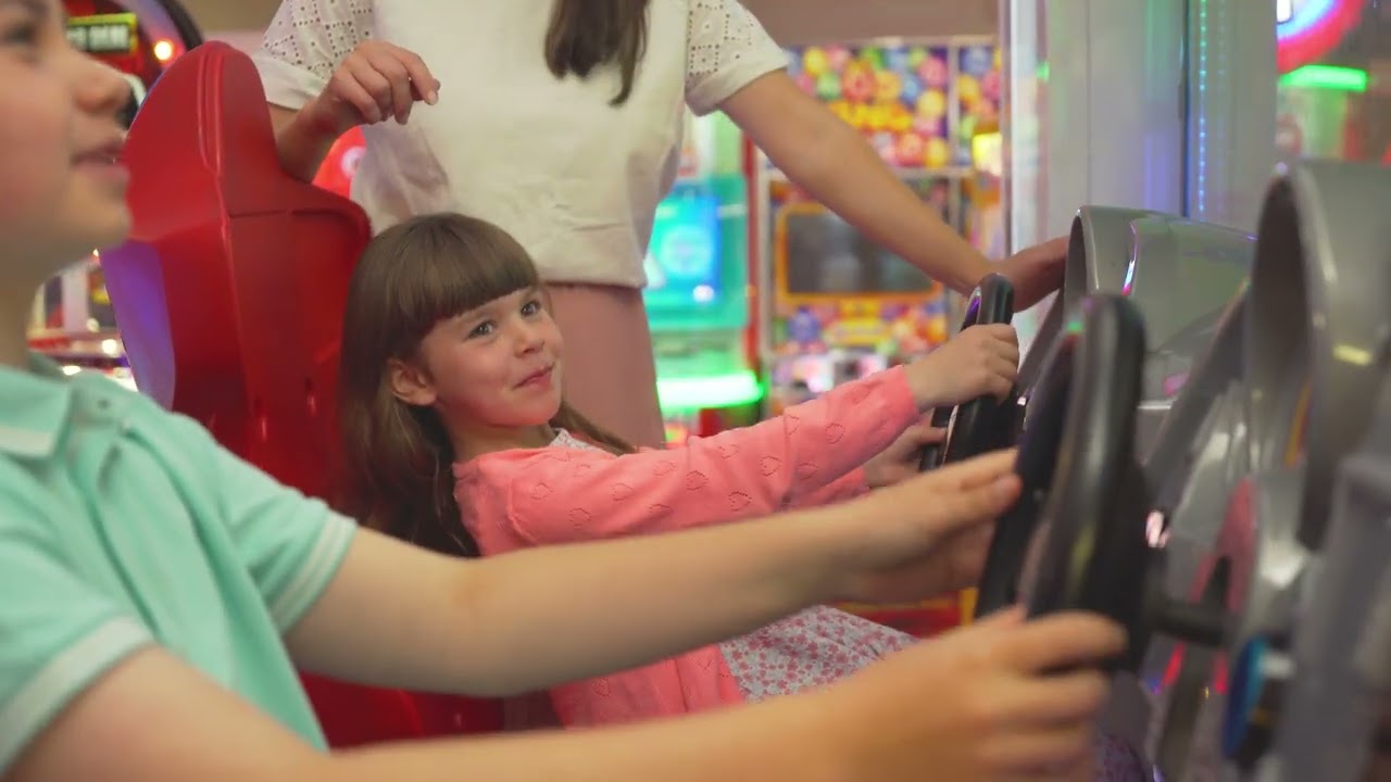 Lady's Mile Holiday Park promo video