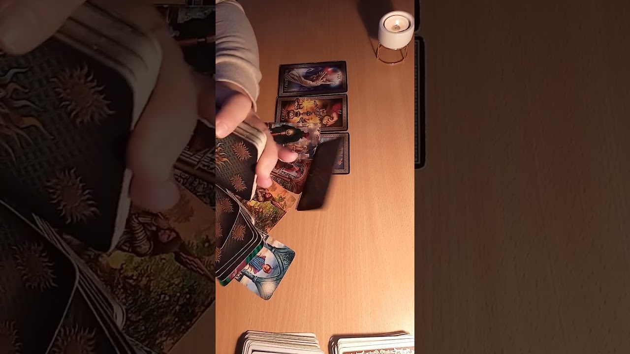 Tarot - Tudja, hogy hibázott. Vajon fog lépni feléd?