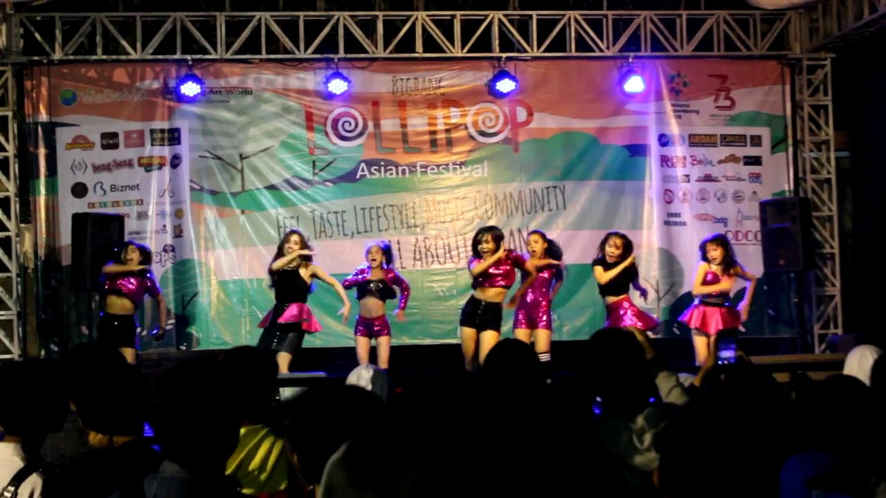 [05082018] MOMOLAND(모모랜드) - BAAM (KOPLO VERSION), BLACKPINK - ‘뚜두뚜두 (DDU-DU DDU-DU) OT7 by CUPCAKE