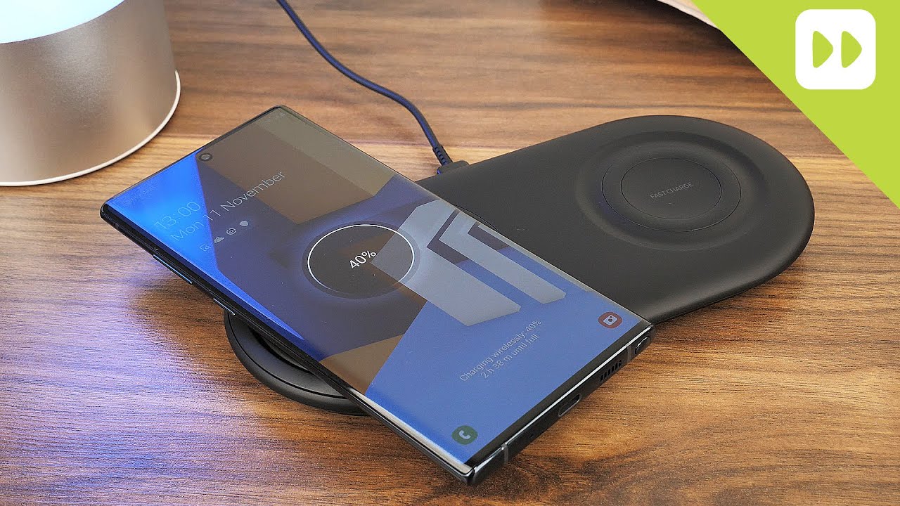 Official Samsung Wireless Fast Charger Duo Pad Review - YouTube