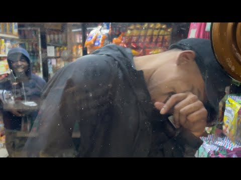 When customers dont even take you serious at this point 😂😂❤️