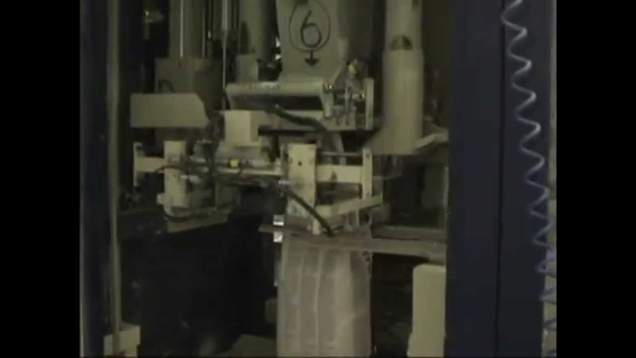 Cement filling in paper bag with pinch closing Manufactured by Arodo Belgium