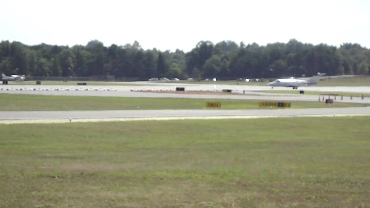 Traffic At Hickory Regional Airport (KHKY) YouTube