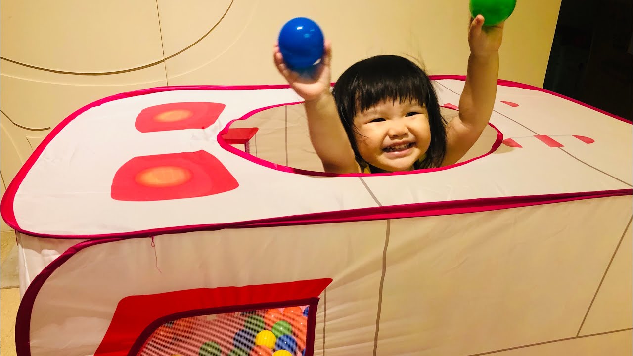 和小隊長開箱小朋友最愛的波力安寶二合一球池帳篷