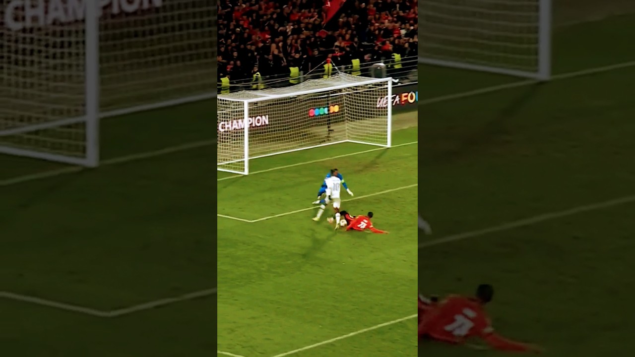 Leao has it all skills 👌 AC Milan