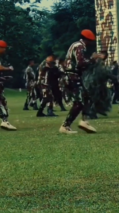 kopassus joget me gusta tu #kopassus #viral #tiktok