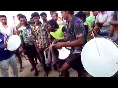 indian-village-funny-dj-dance