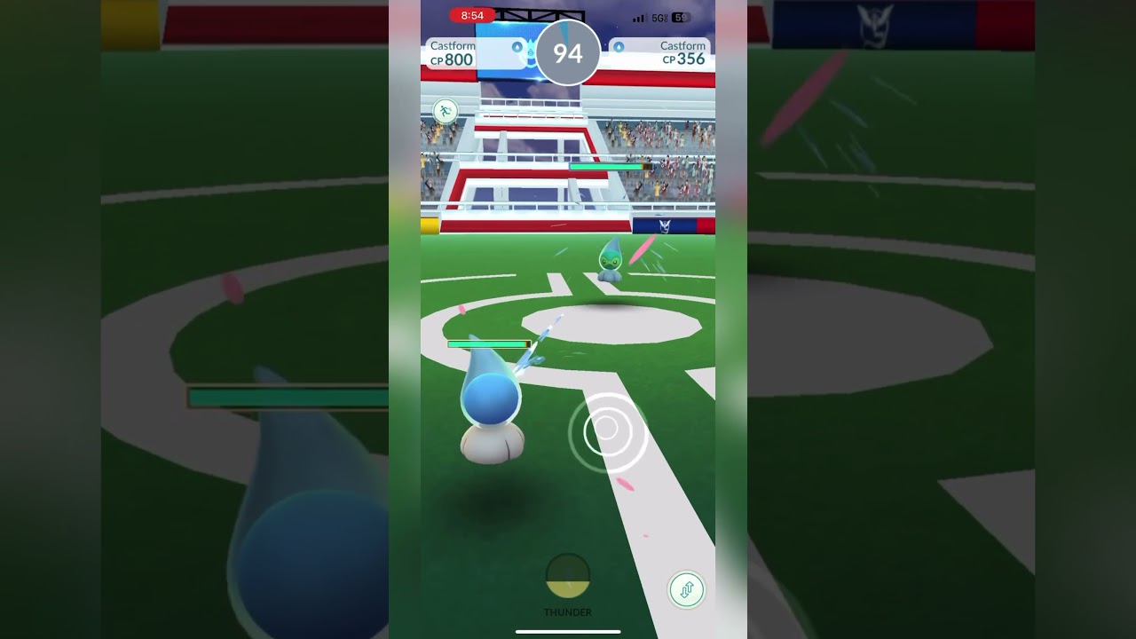Pokémon Go - Rainy Castform vs Shiny Rainy Castform