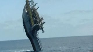 سفينة أمريكية تغوص عموديا في البحر