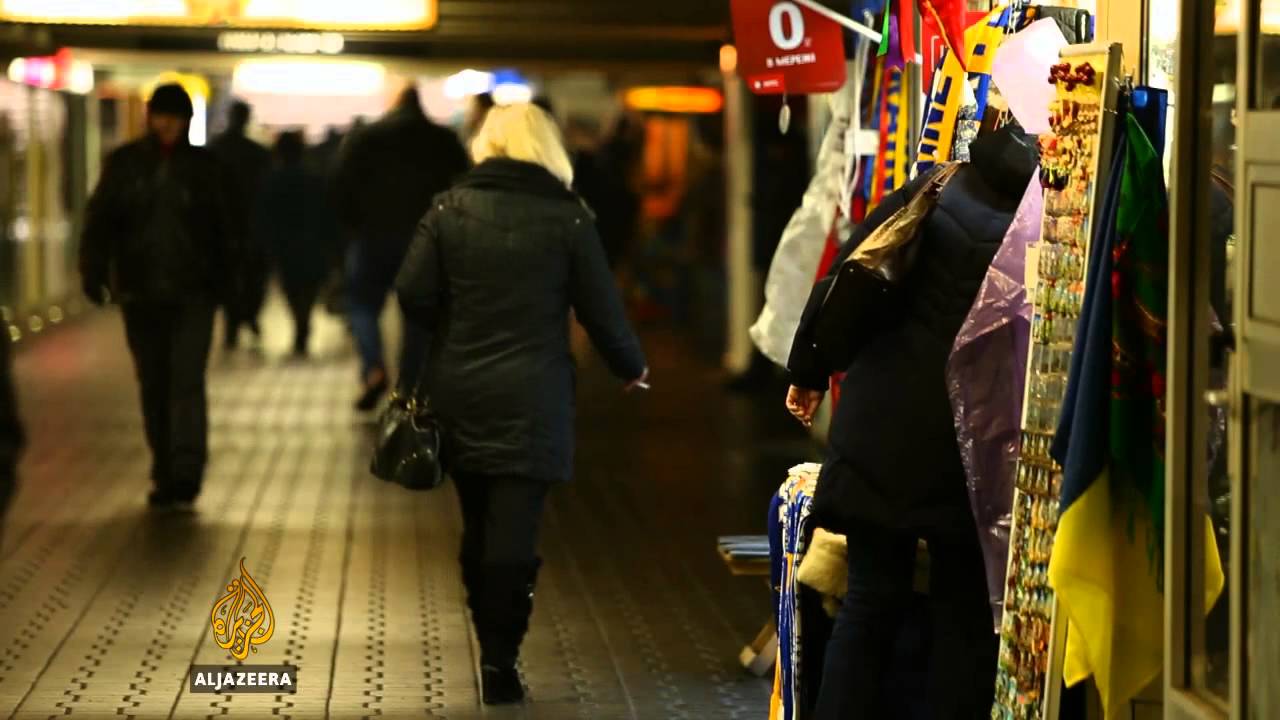 انخفاض تاريخي في قيمة العملة الأوكرانية