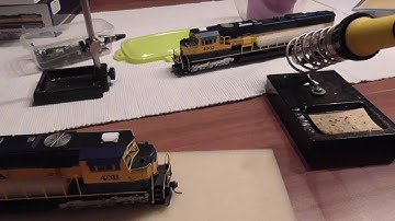 Athearn Genesis SD70MACs ESU LokSound install / Custom Stuff