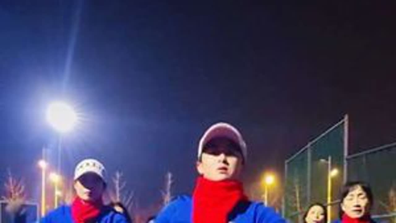 经典老歌热身形体操动作简单易学适合零基础锻炼#全民健身传递正能量 #练出好身材 #简单好看又好学 #坚持锻炼给自己一个好身体 #坚持自律