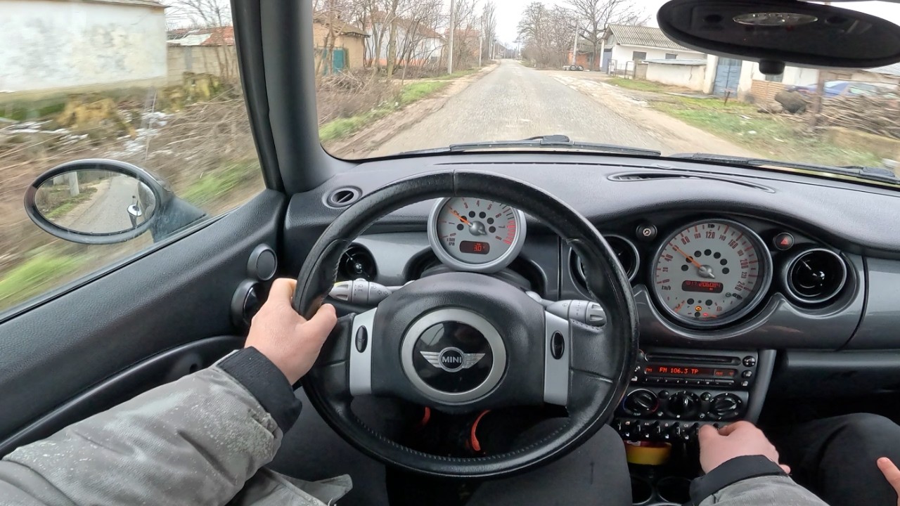 Mini Cooper R52 1.6i [116HP] POV TEST Drive - YouTube