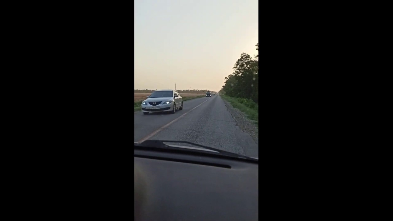 Бешеный поток машин