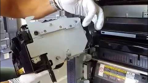 Removing and installing fuser on a Toshiba e Studio 5520c-6550c