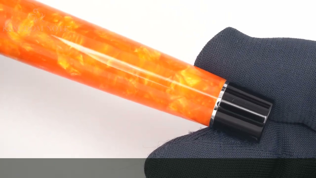 DELTA デルタ 万年筆 ドルチェビータ ミニ M - YouTube