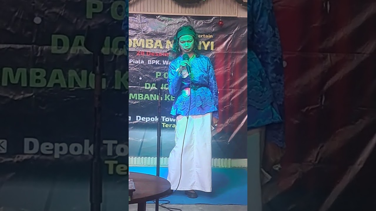 Mama Aku Ingin Pulang (Nike Ardilla).Cover at Teras Kampus Detos -Depok🌹🌷🍷