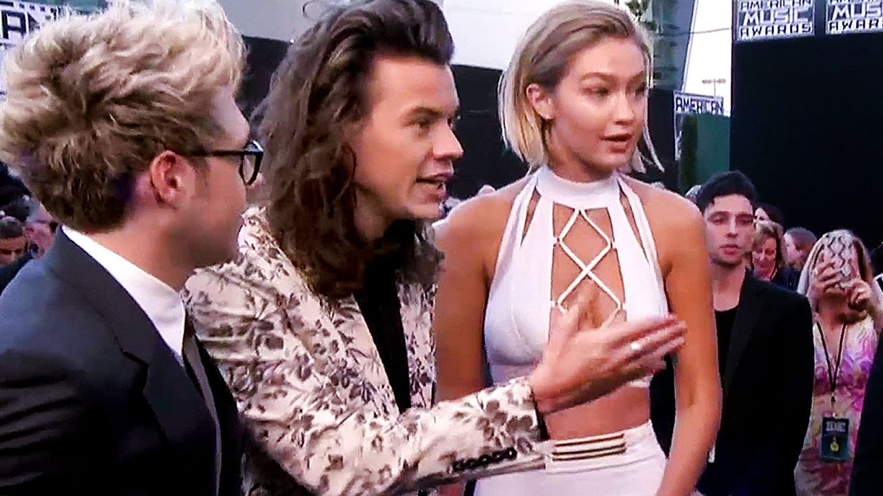 Gigi Hadid One Directions Awkward Moment On 2015 American Music Awards Red Carpet