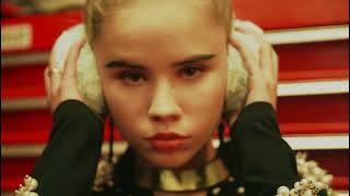 Cardi B - On Fleek #DanceOnFleek