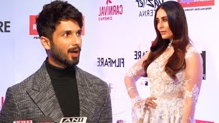 Shahid Kapoor Caught Staring At Kareena Kapoor At Recent Award Ceremony Bollywood Buzz