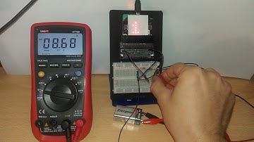 BBC microbit Simple voltmeter with autorange