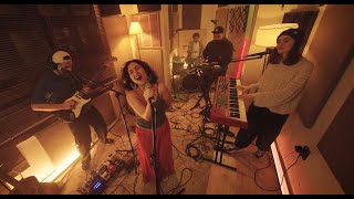 Sedef Sebüktekin - Ah Yoluna (Canlı Studios)