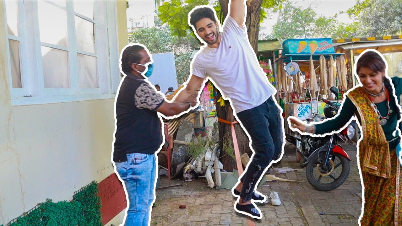 Learning Slacklining with Sriti Jha !!!