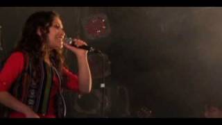 Video thumbnail of "KARINA BENITES - MI GRAN ILUSION Contratos: 999012345"