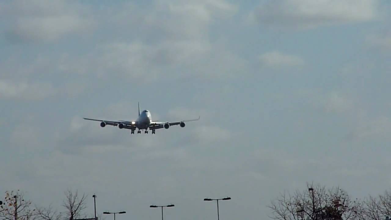 Air New Zealand Boeing 747-400 with ATC