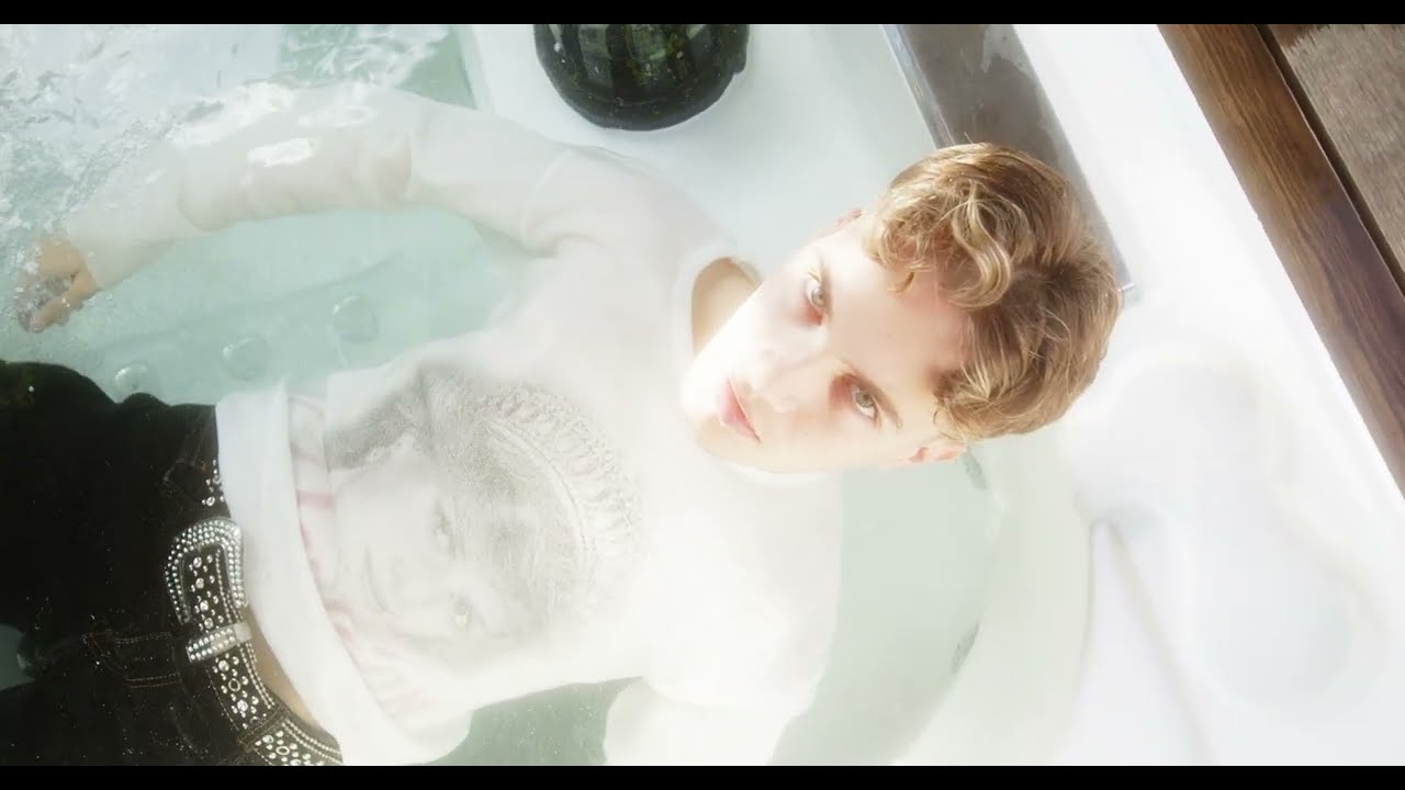 Watch MOGEIN - AURORA (Visual) on YouTube Watch MOGEIN - AURORA (Visual) on YouTube