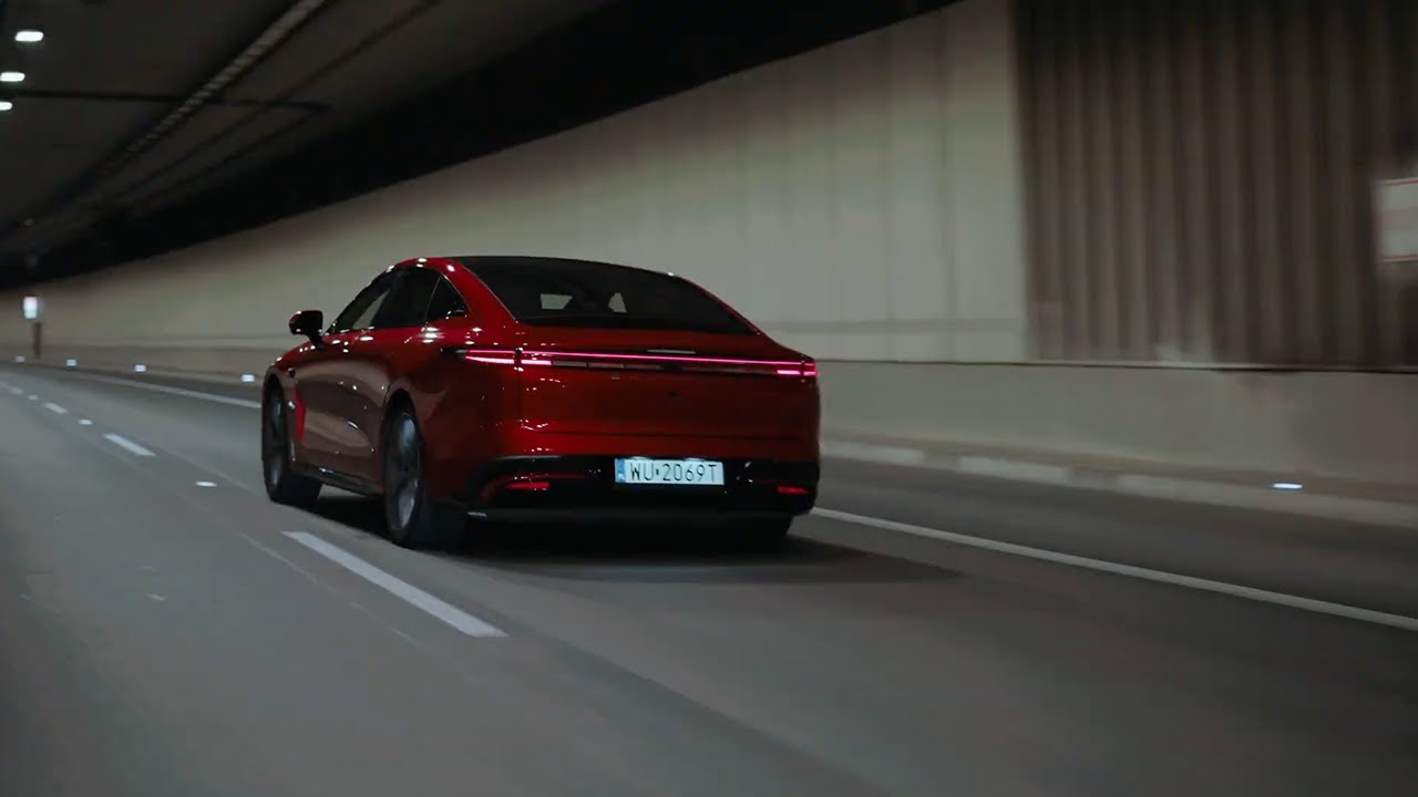 EXLANTIX ES - szybszy niż puls