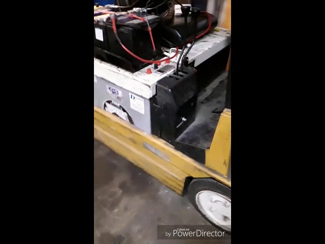 Electric Forklift Battery Bypass Dead Battery Fix Youtube