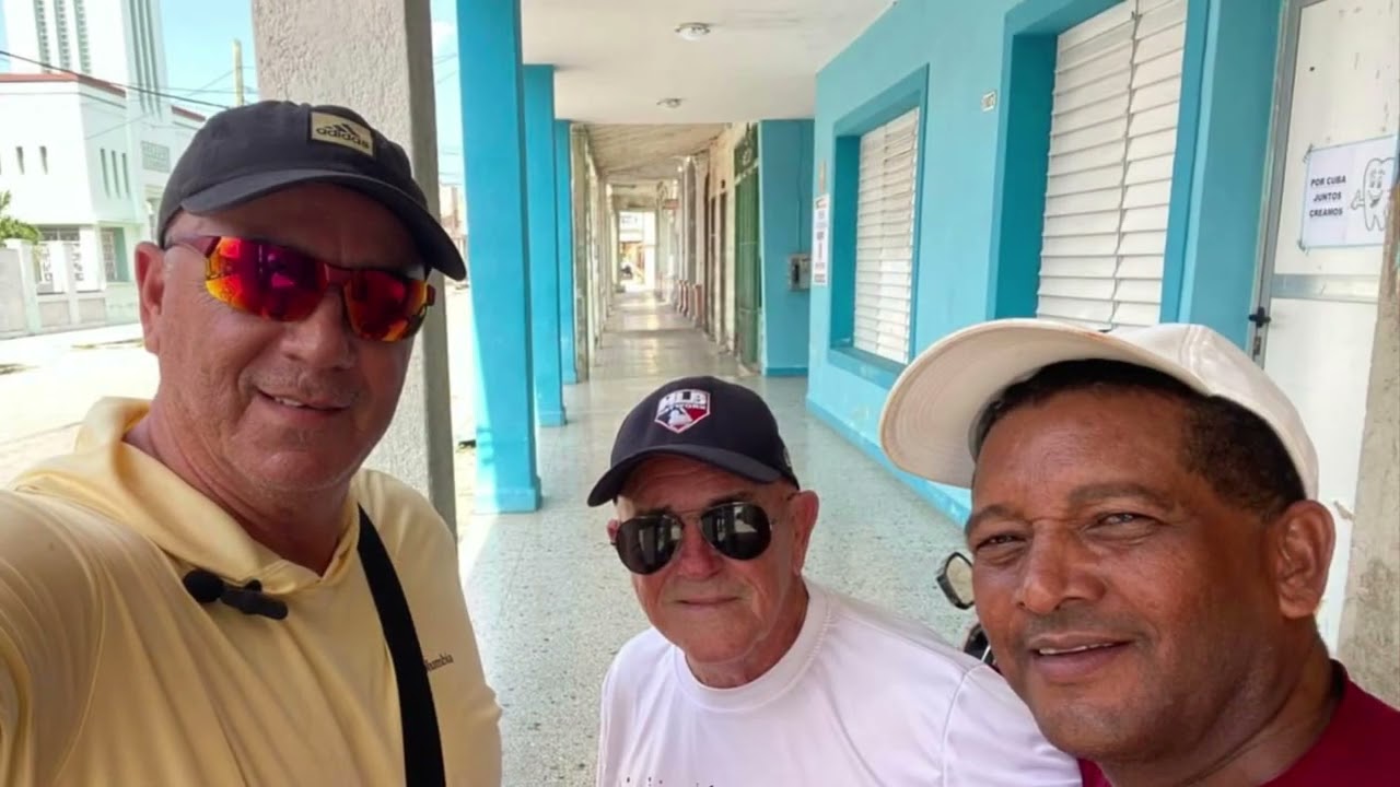 Película con fotos de personas de mi pueblo Caibarién provincia de Villa Clara en Cuba.