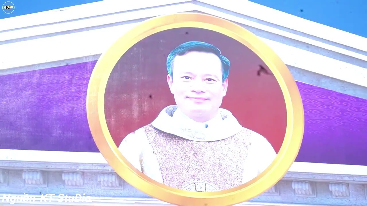 Rước Thi Hài Cha Gioakim Ngô Minh Mạnh Ra Nhà Thờ Giáo... - youtube