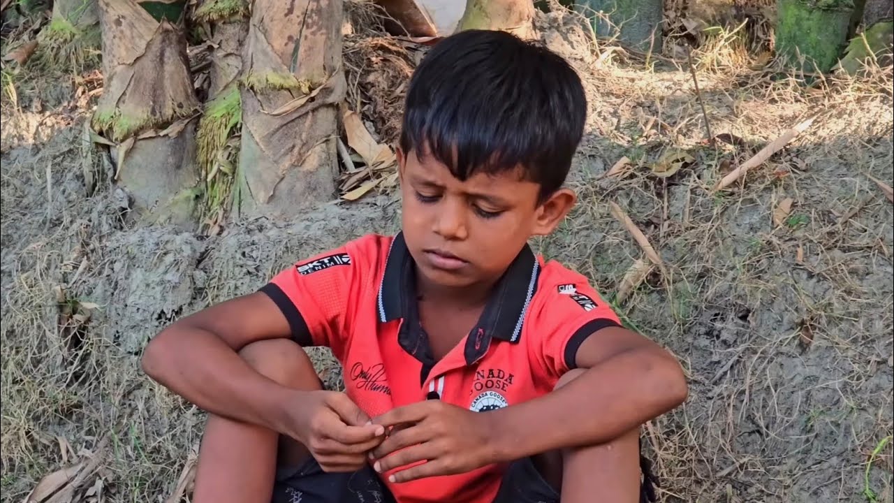 পুরাতন বই বিক্রি করে বিপদে পড়লো আরিফুল 