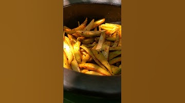 Who loves this 😍|Spicy mango pickle 🤤 #pickle #mango #shorts