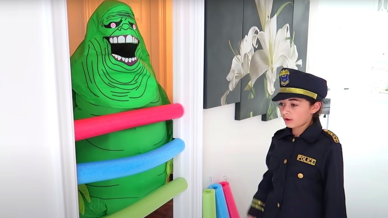 Policajci Hajdi i Zidan pričaju edukativnu priču o čišćenju!