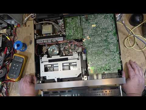 Toshiba SV F990 S VHS VCR It Looks FANTASTIC On The Outside 