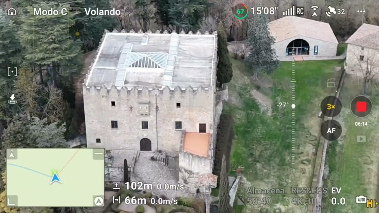 Castillo De MONTESQUIU a (( VISTA DE DRON)) y El Pueblo en su falda 🫶❤️