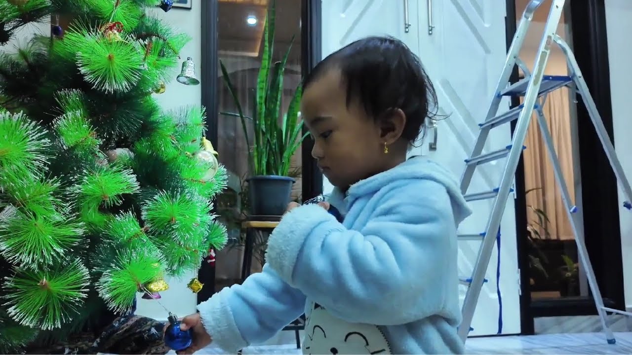 Christmas prep, baby girl edition 🎀🎄