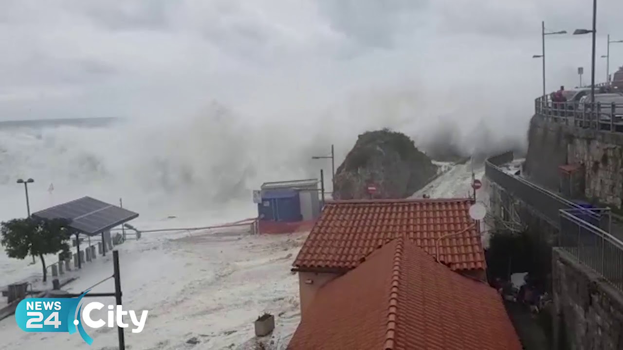 MARATEA | Violenta mareggiata a Maratea