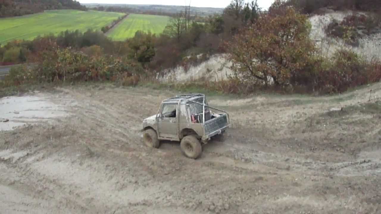 Suzuki SJ, Vitara & Auverland through the Mud, Devils Pit Nov 2011