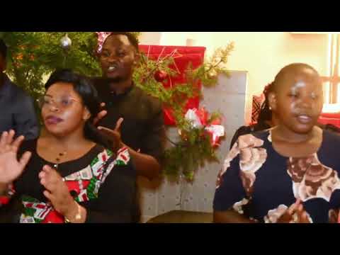 KWAYA YA NEEMA YA TIMUA VUMBI NDANI YA VUGA WATOTO WACHEZA MPAKA 