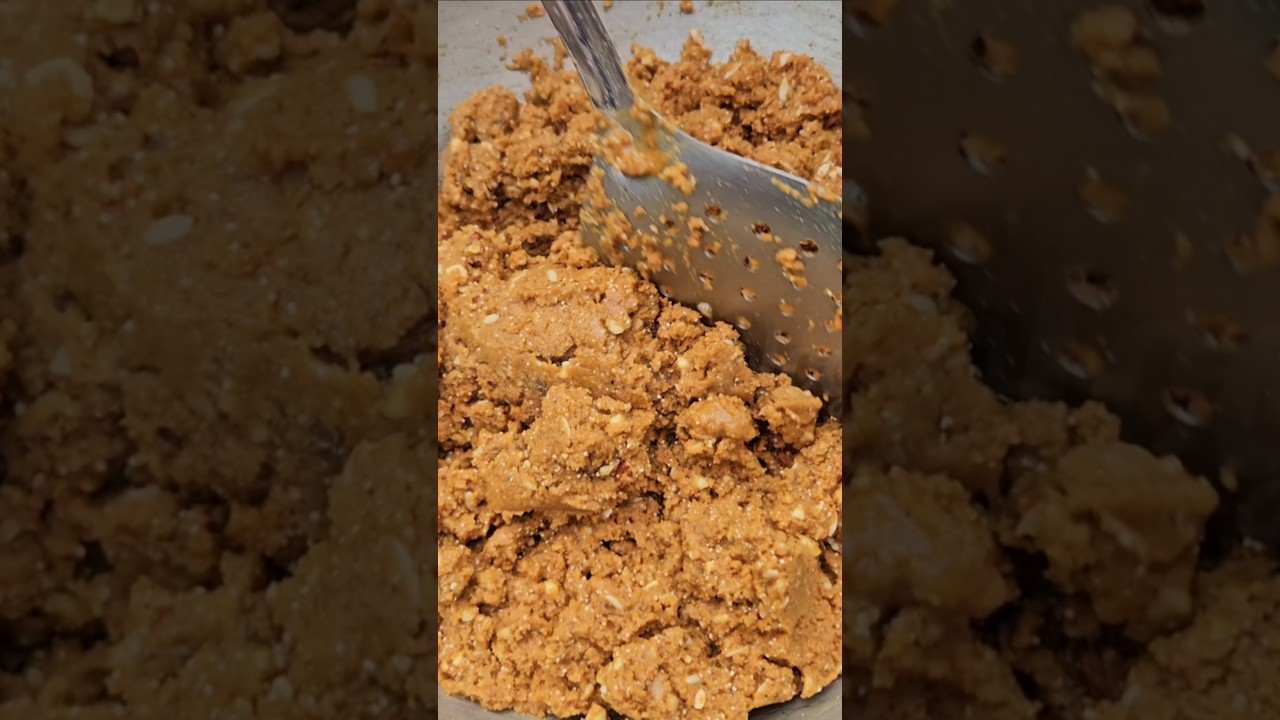 ⁣ਬੇਸਨ ਦੀ ਪੰਜੀਰੀ ਕਿਵੇਂ ਬਣਦੀ ਹੈ ਤੇ ਕੀ ਕੀ ਸਾਮਾਨ ਲੱਗਦਾ Winter special Besan ki Panjiri Recipe